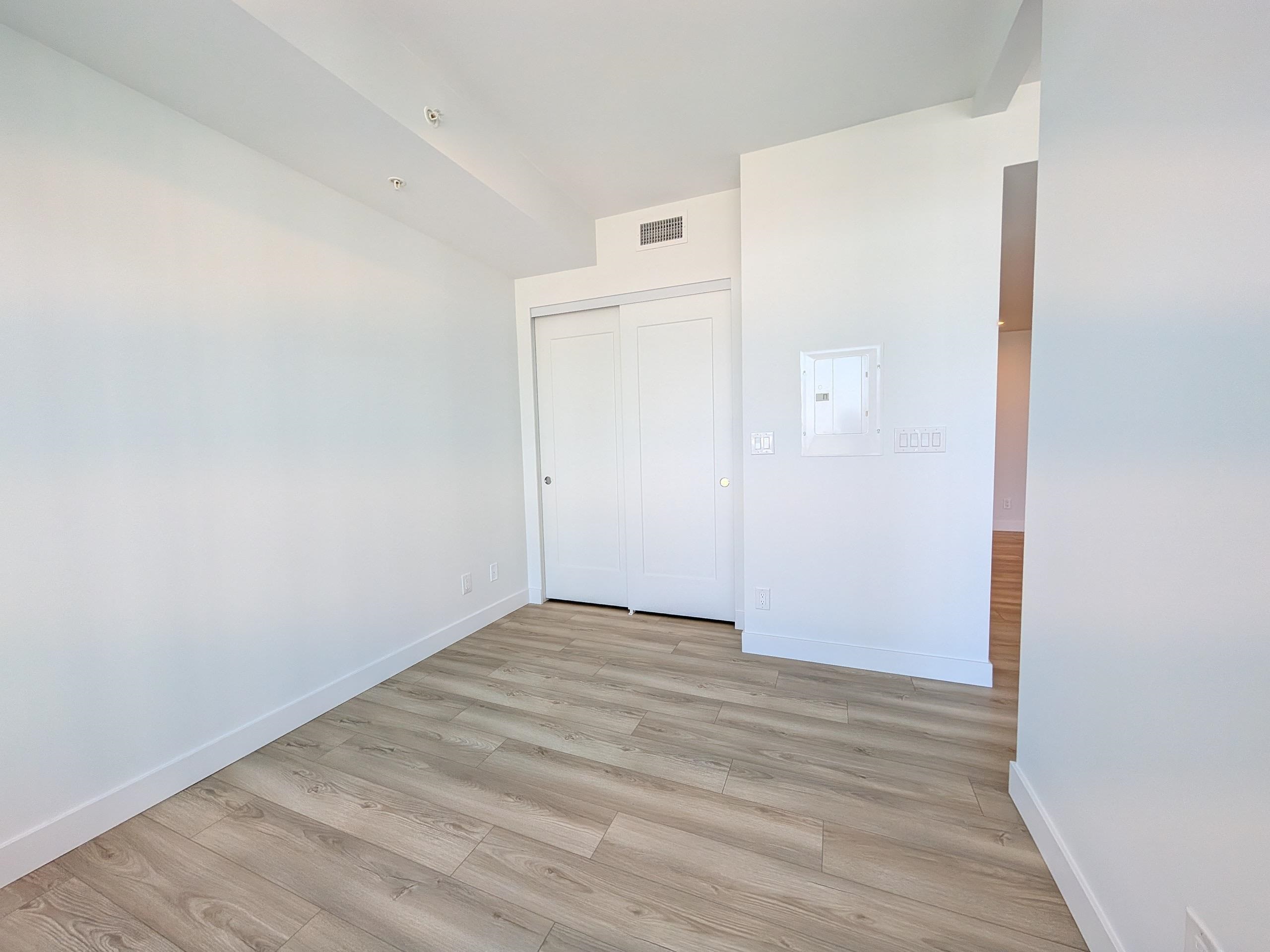 Additional image 2 of 1305-2381 Beta Avenue, Burnaby, BC, V5C 0P7
