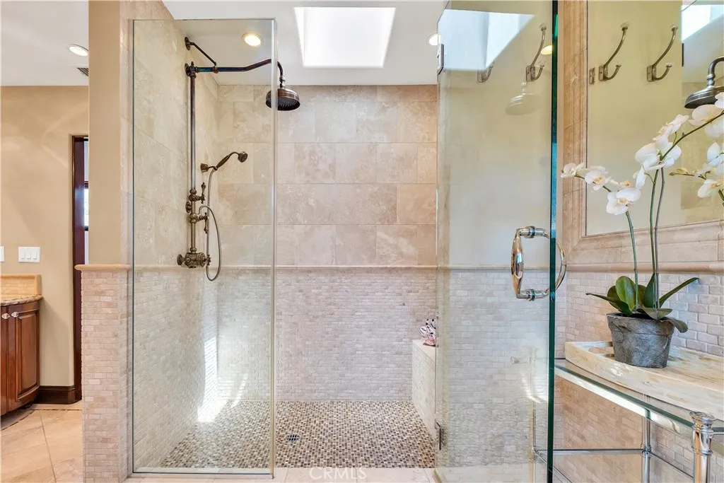 Additional image 111 of 1029 E Acacia Ave, El Segundo, CA 90245