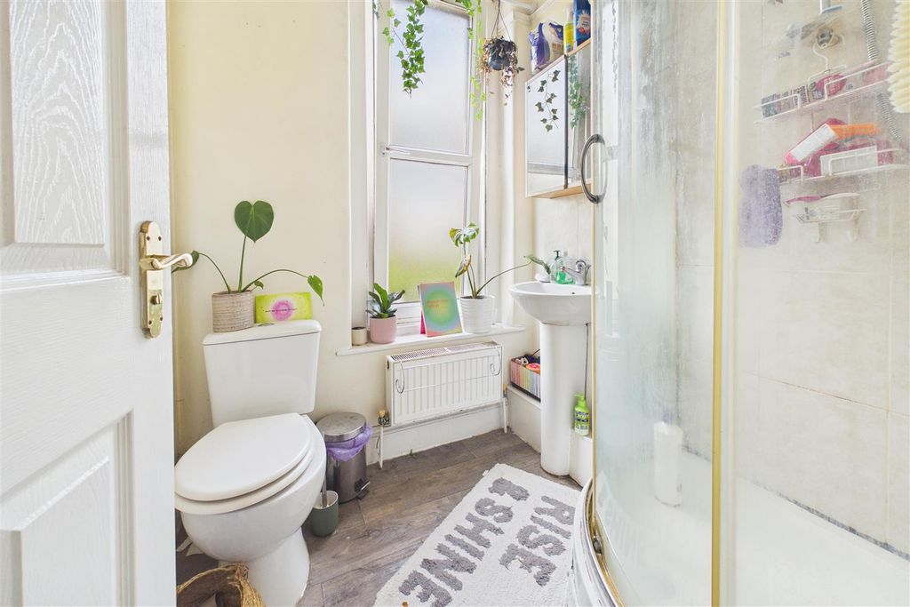 Additional image 20 of 7 bed terraced house for saleGloucester Road, Horfield, Bristol BS7