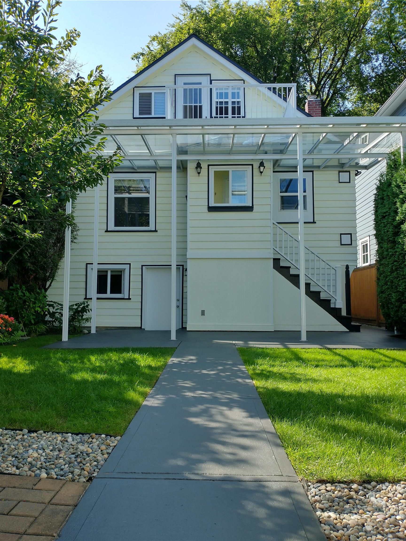 761 26th Avenue W, Vancouver, BC, V5Z 2E7