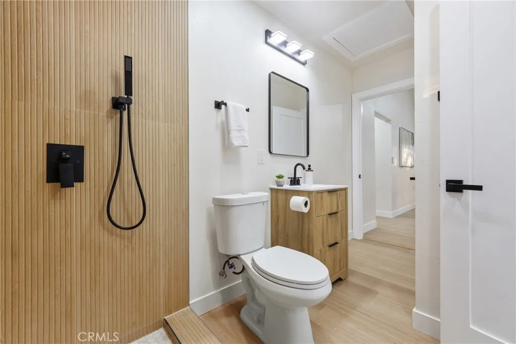 Additional image 45 of 5612 S Rimpau Blvd, Los Angeles, CA 90043