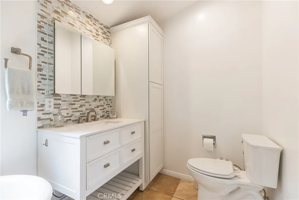 Additional image 25 of 29068 Lake, Agoura Hills, CA 91301