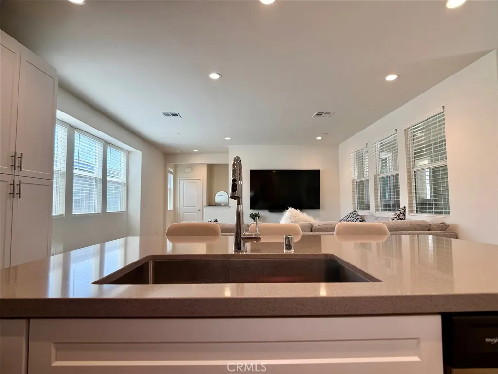 Additional image 41 of 16064 Jamie St Unit 8, Fontana, CA 92336