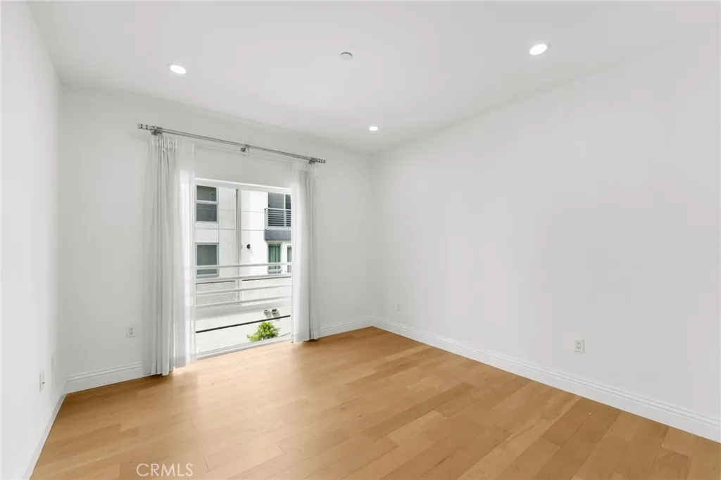 Additional image 11 of 2939 Leeward Avenue Unit 509, Los Angeles, CA 90005