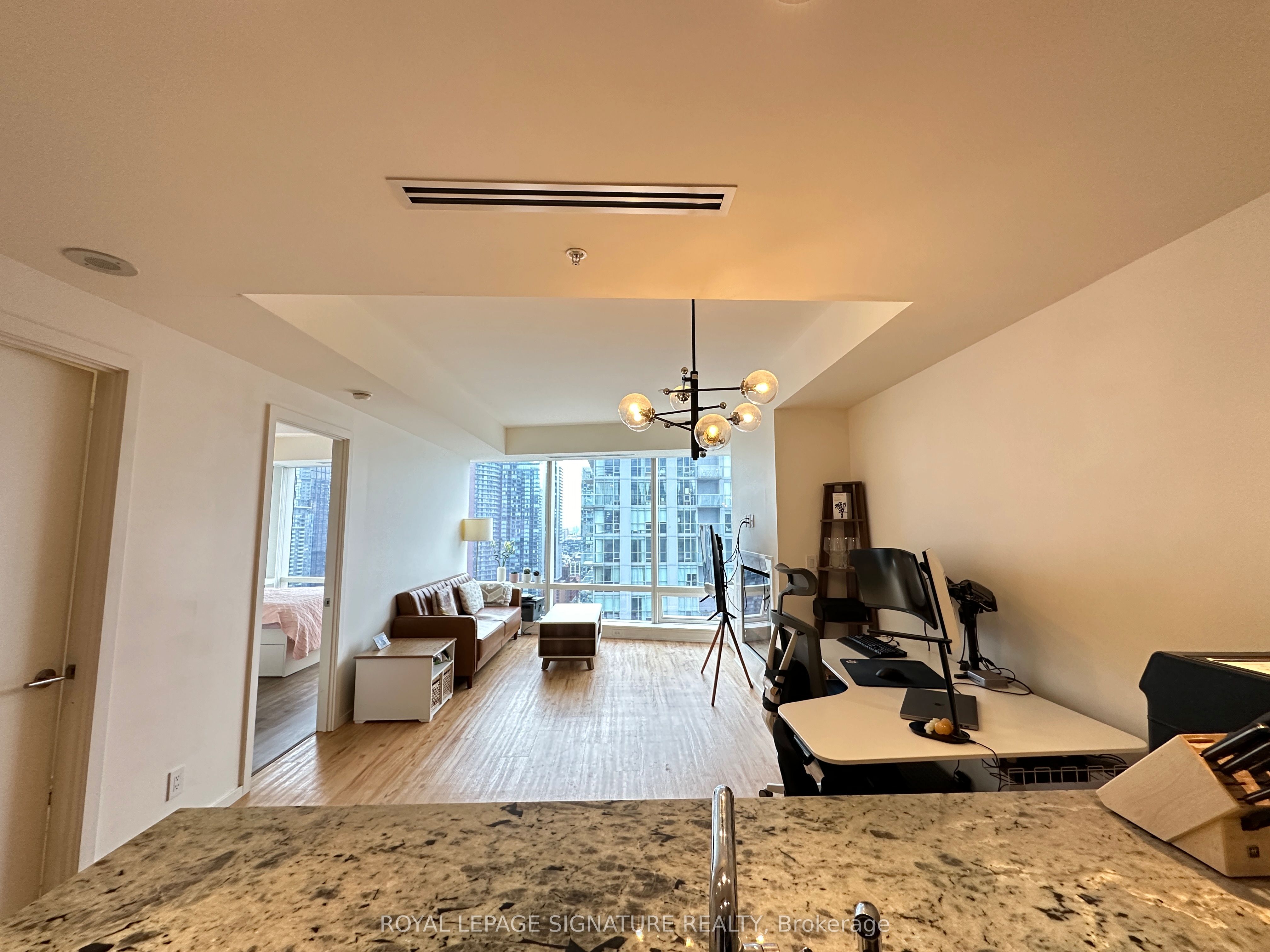 3104-180 University Avenue, Toronto, ON, M5H 0A2