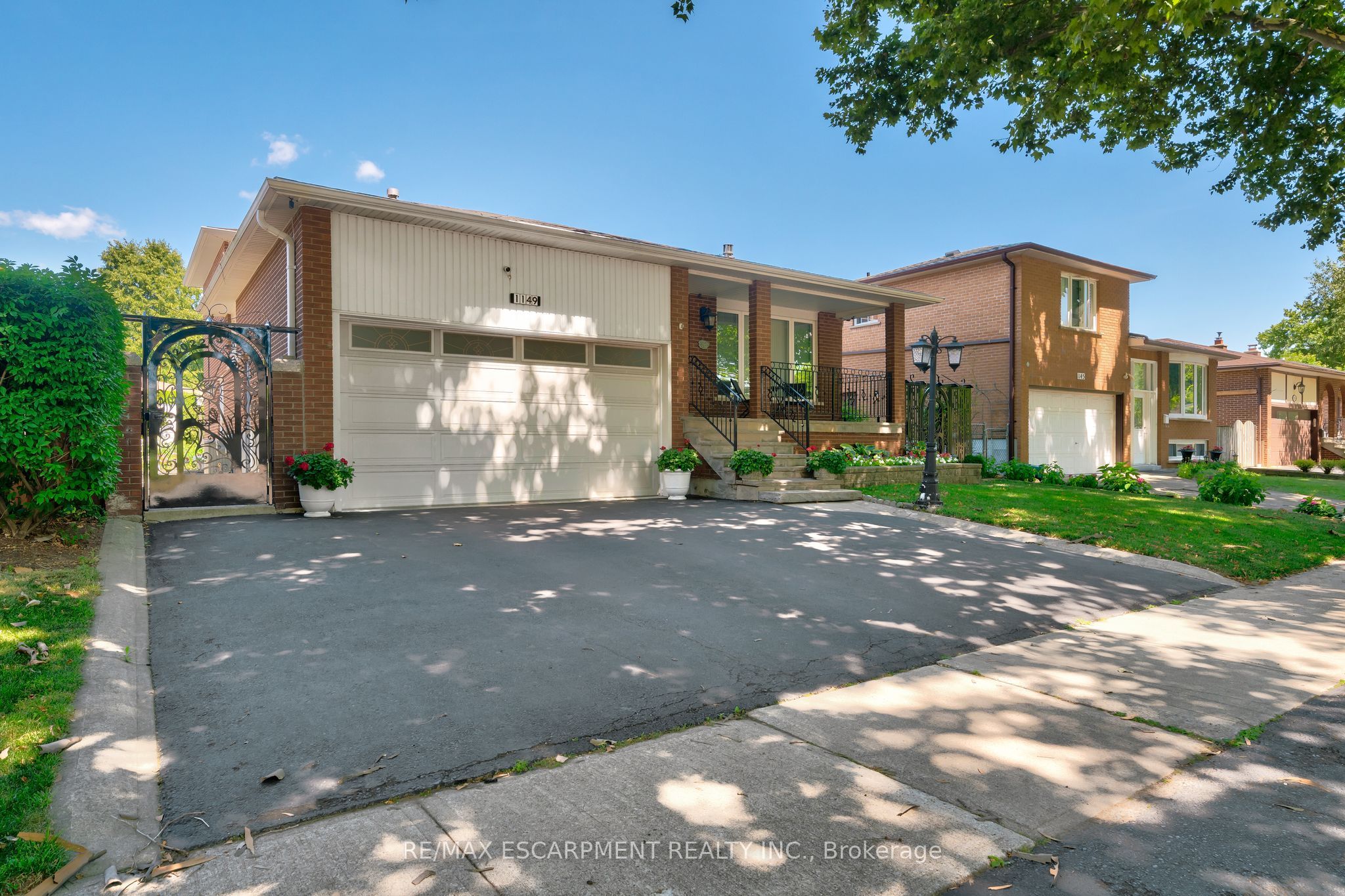 Additional image 2 of 1149 Dowland Crescent, Burlington, ON, L7T 4C7