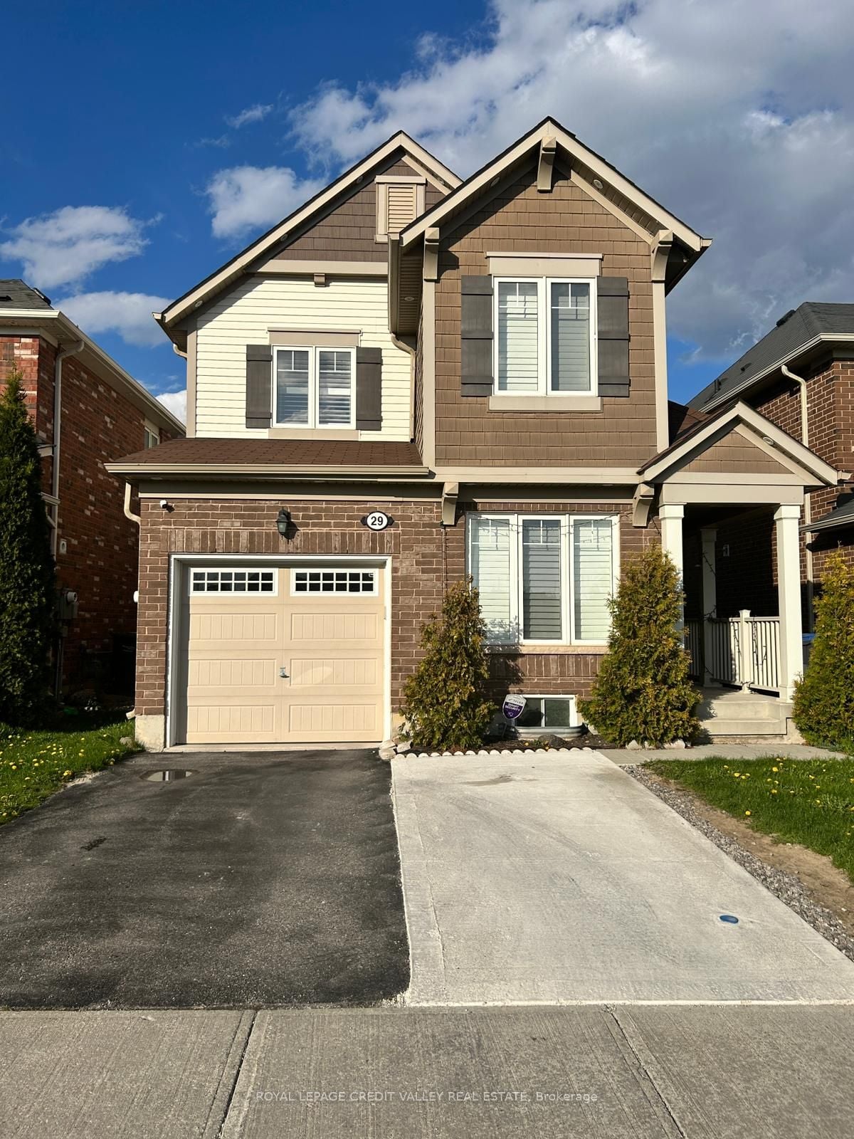 Upper-29 Robert Parkinson Drive, Brampton, ON, L7A 0X6