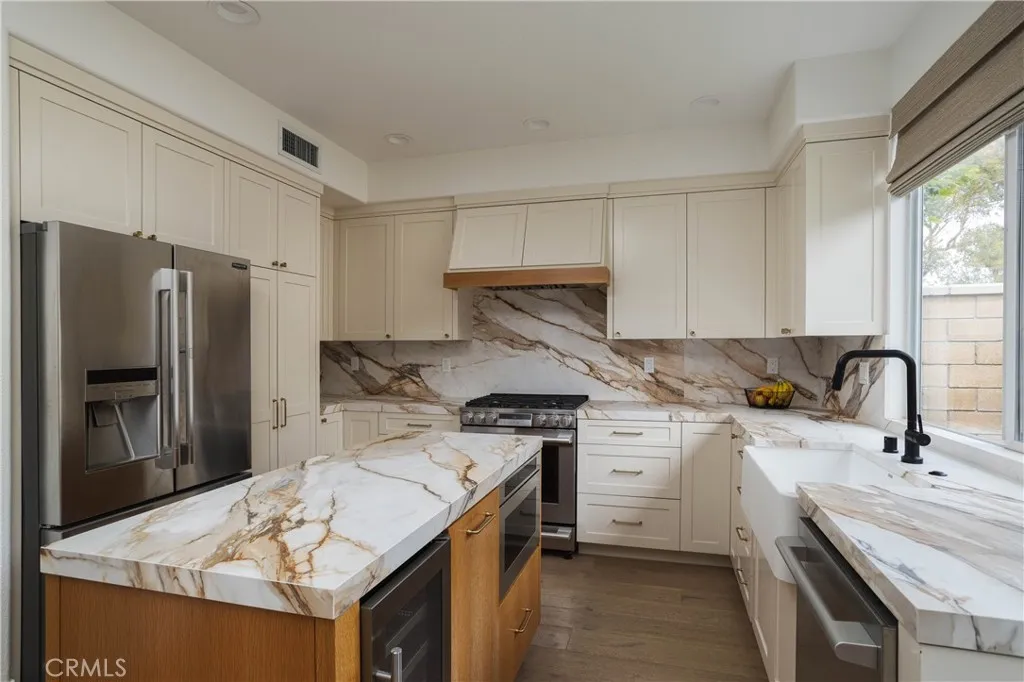 Additional image 35 of 293 Mesa Dr, Costa Mesa, CA 92627