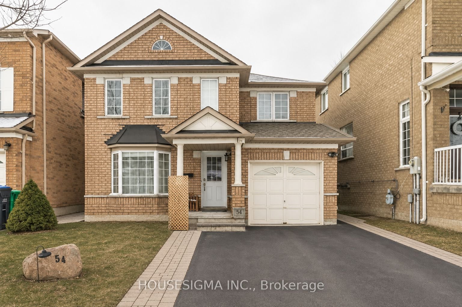 54 Upper Highlands Drive, Brampton, ON, L6Z 4V9