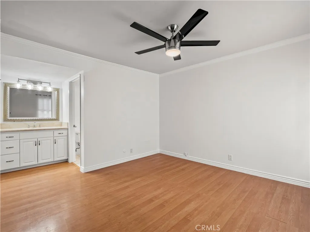 Additional image 24 of 18411 Hatteras Street Unit 138, Tarzana, CA 91356