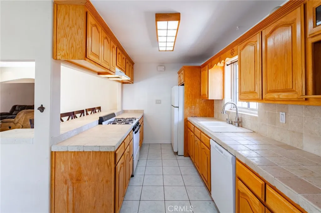 Additional image 10 of 12124 Buckeye Avenue, Sylmar, CA 91342