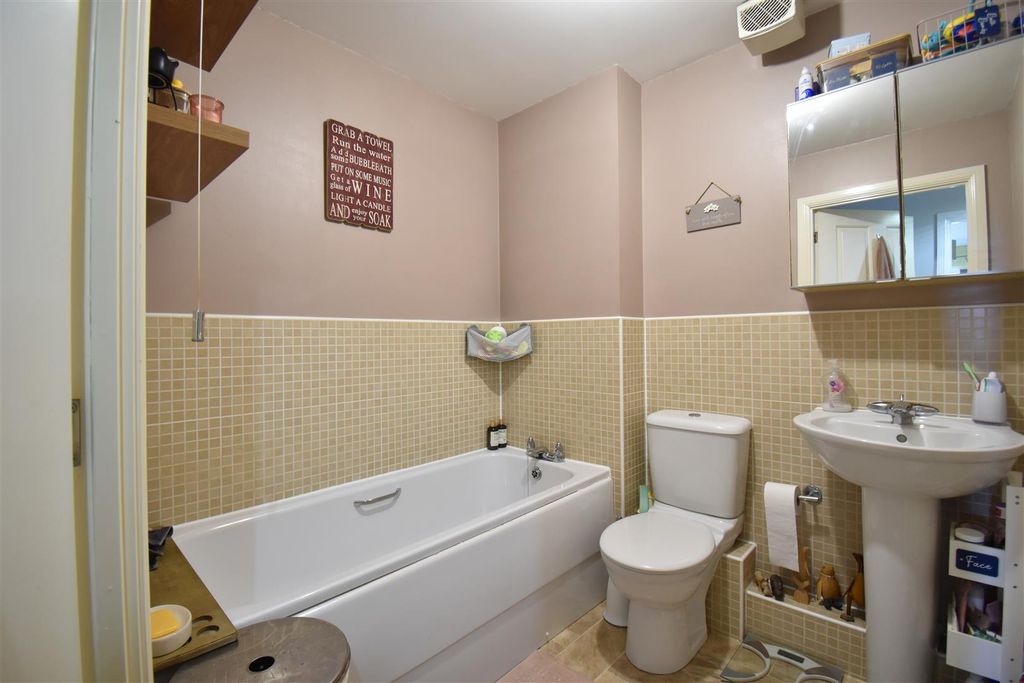 Additional image 8 of 2 bed flat for saleTop Floor Modern Apartment, Snowberry Walk, St George BS5