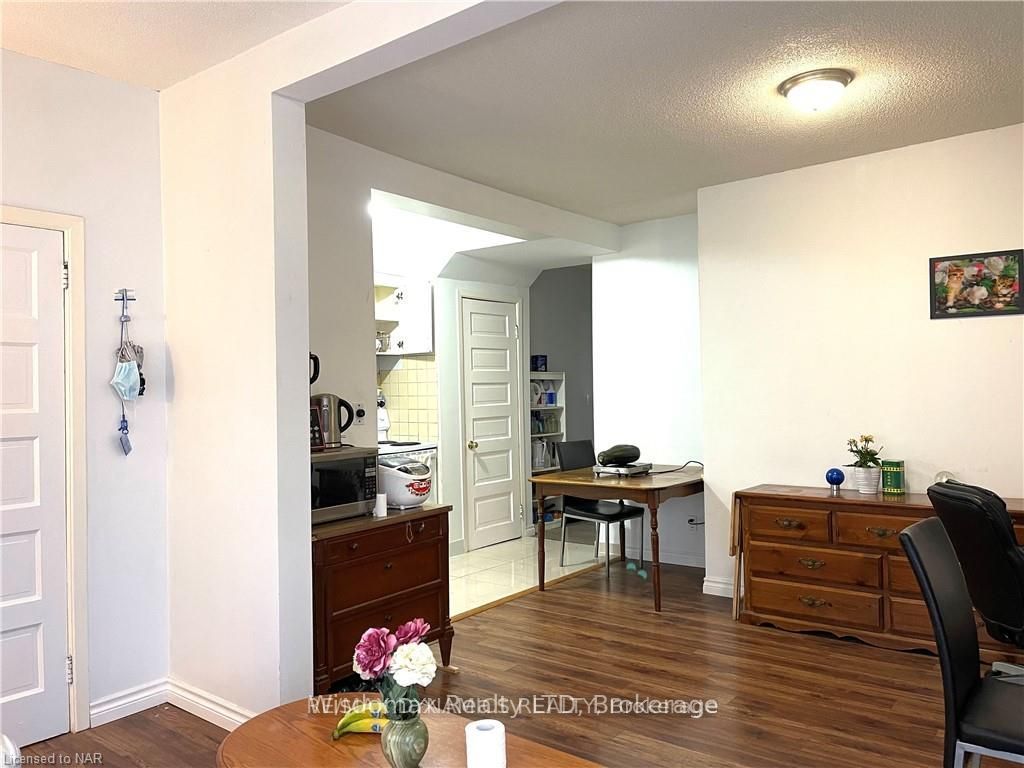 4696 Mcdougall Crescent, Niagara Falls, ON, L2E 1B9 photo 2