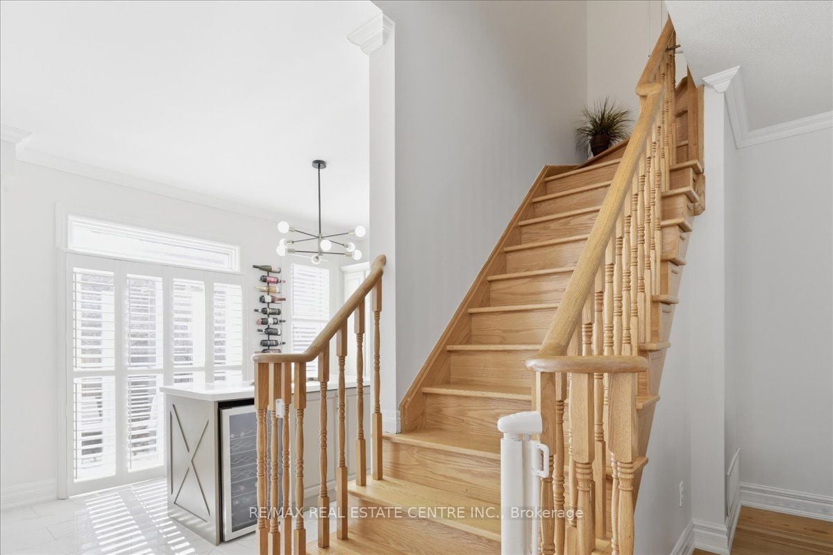 Additional image 6 of 83 Limeridge Street, Aurora, ON, L4G 7X9