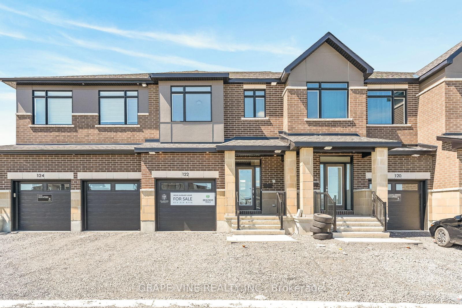 122 San Felice Circle, Ottawa, ON, K2S 2S7