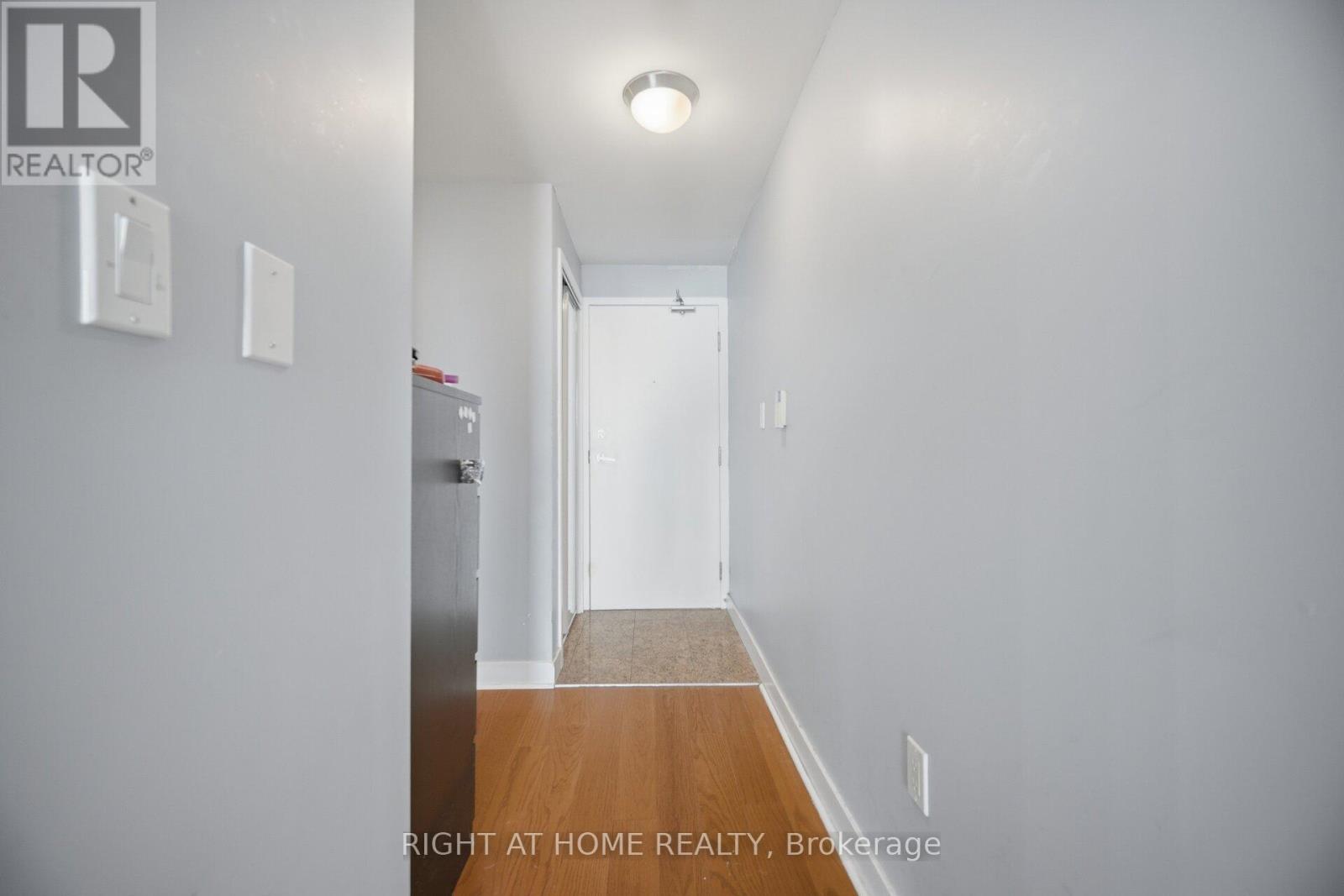 Additional image 3 of 2107-10 Navy Warf Court, Toronto, ON, M5V3V2