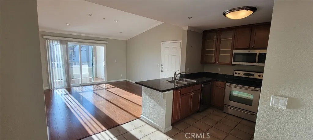 Additional image 11 of 1015 La Terraza Cir Unit 304, Corona, CA 92879