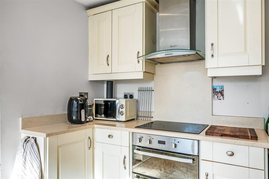 Additional image 6 of 2 bed semi-detached house for saleKingston Road, Leatherhead KT22
