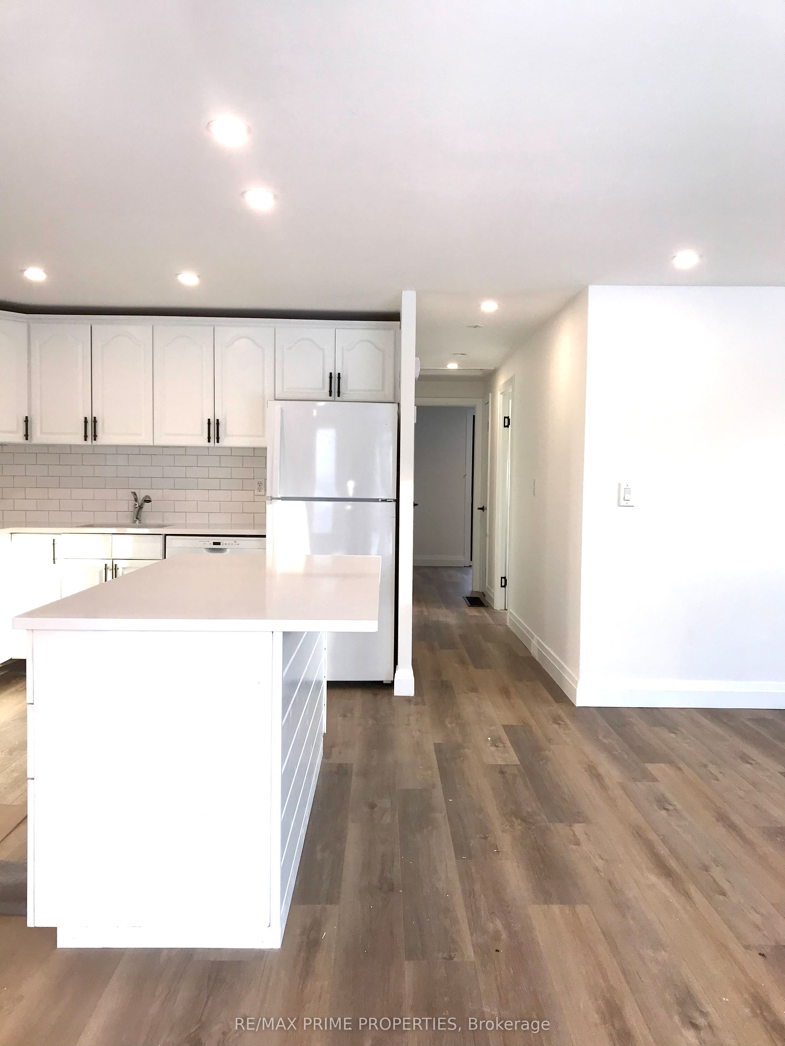 Additional image 2 of Main Floor-697 Downview Crescent, Oshawa, ON, L1H 7W4