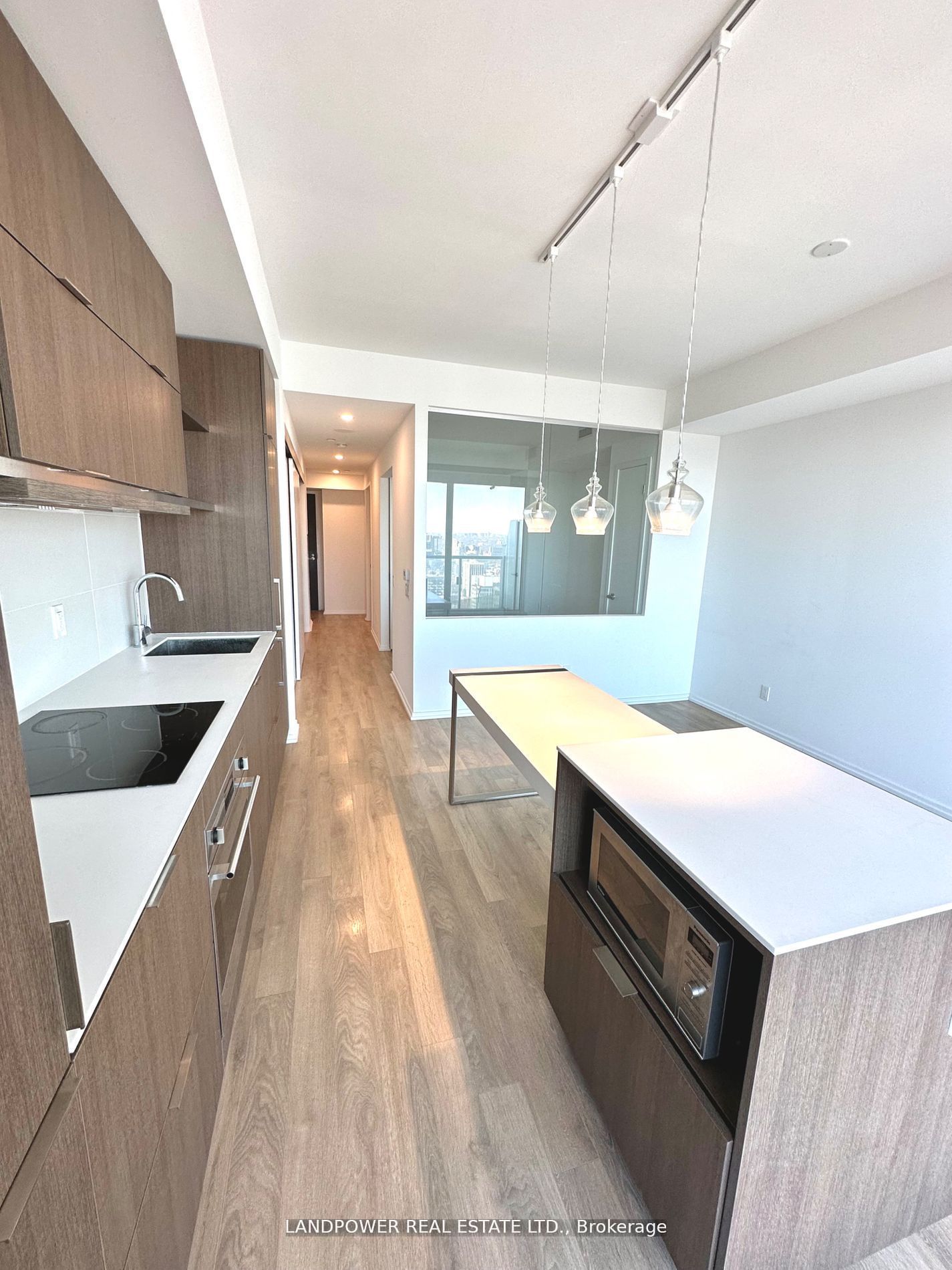 Additional image 6 of 3303-197 Yonge Street, Toronto, ON, M5B 0C1