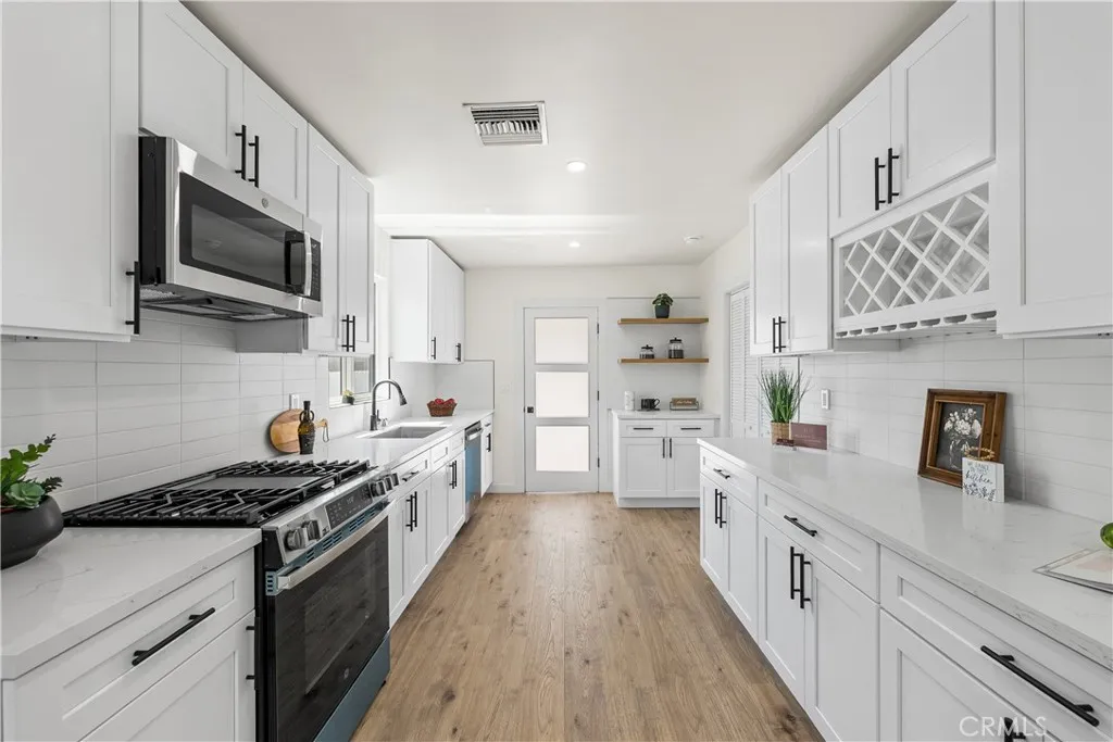 Additional image 15 of 9753 Mercedes Avenue, Arleta, CA 91331