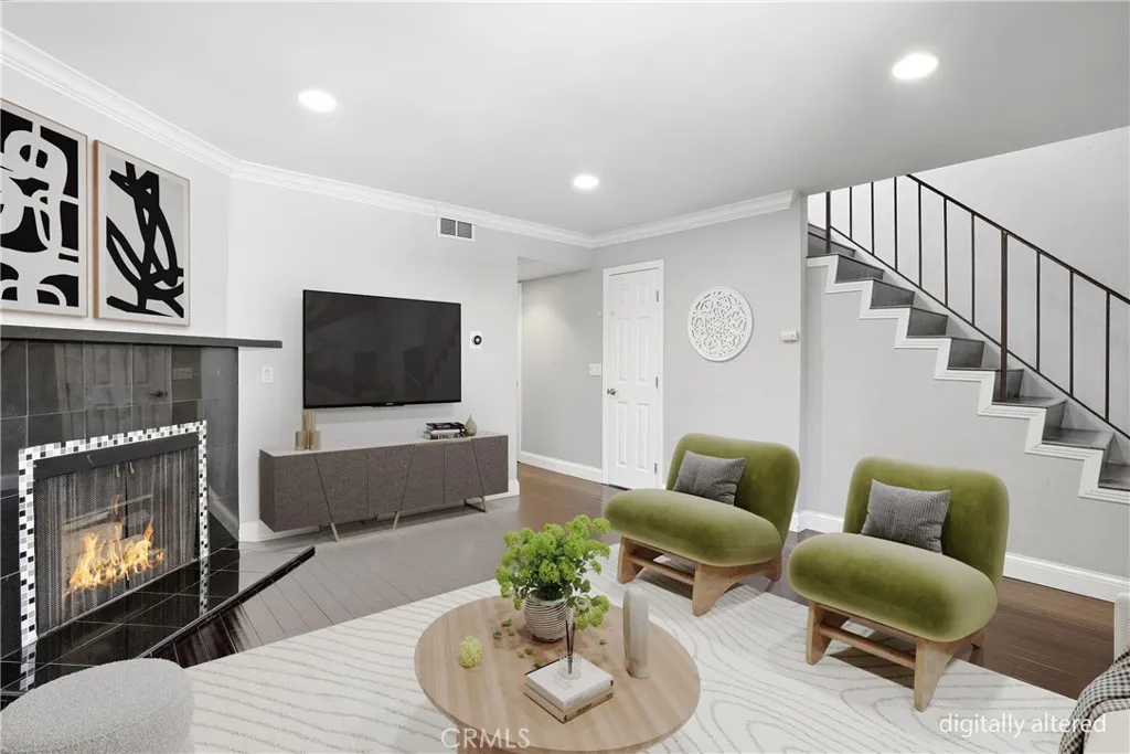 Additional image 3 of 809 N Spurgeon Street Unit 5, Santa Ana, CA 92701