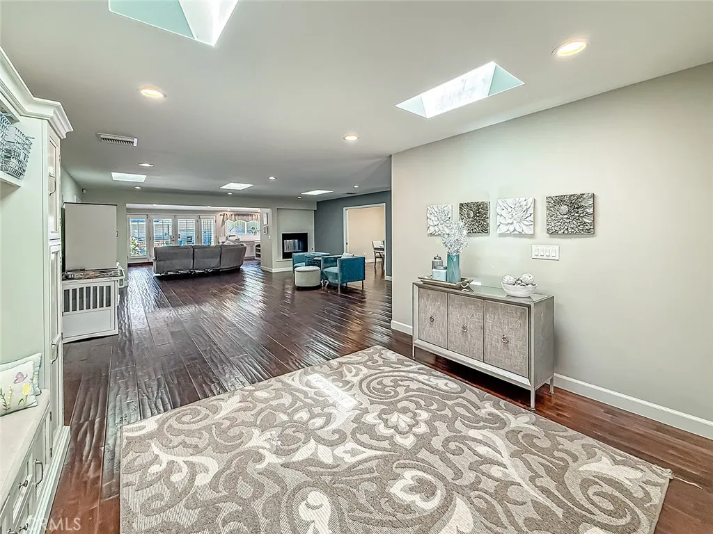 Additional image 11 of 23433 Hatteras St, Woodland Hills, CA 91367