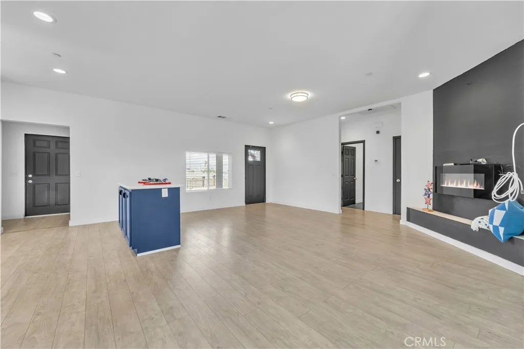 Additional image 7 of 21324 79th St, California City, CA 93505