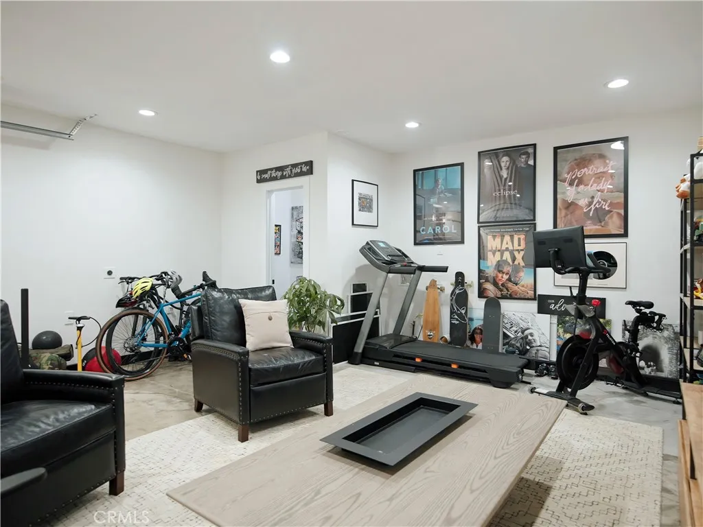 Additional image 18 of 2330 W 29th Place, Los Angeles, CA 90018