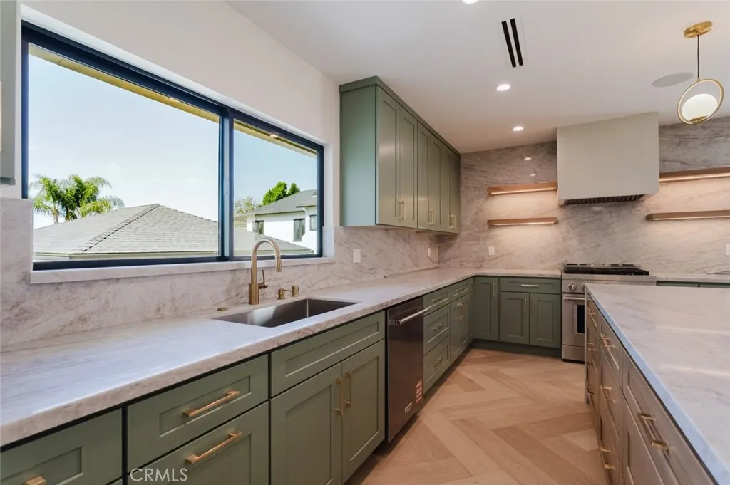 Additional image 40 of 941 Sherlock Drive, Burbank, CA 91501