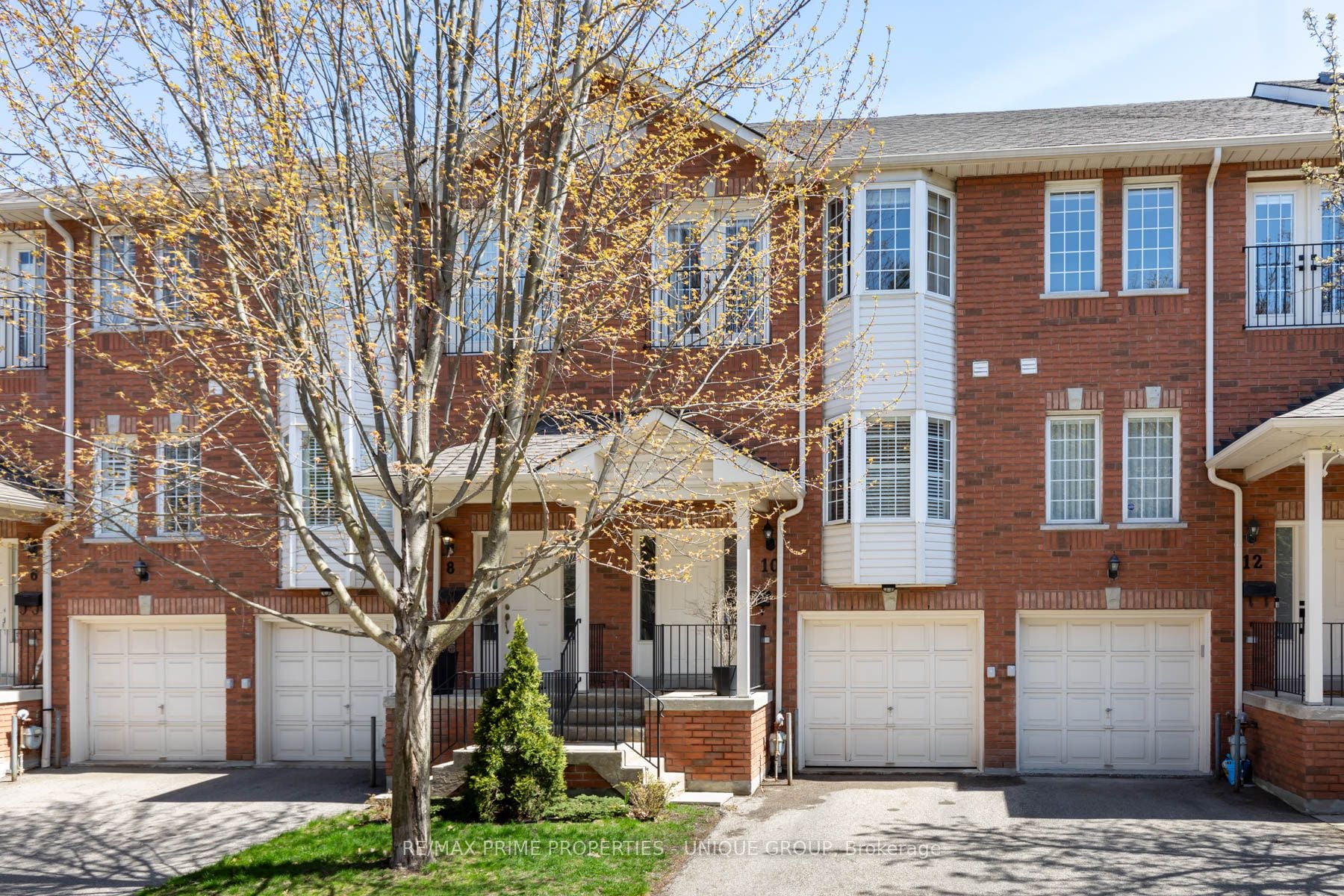 10-1130 Cawthra Road, Mississauga, ON, L5G 4V7