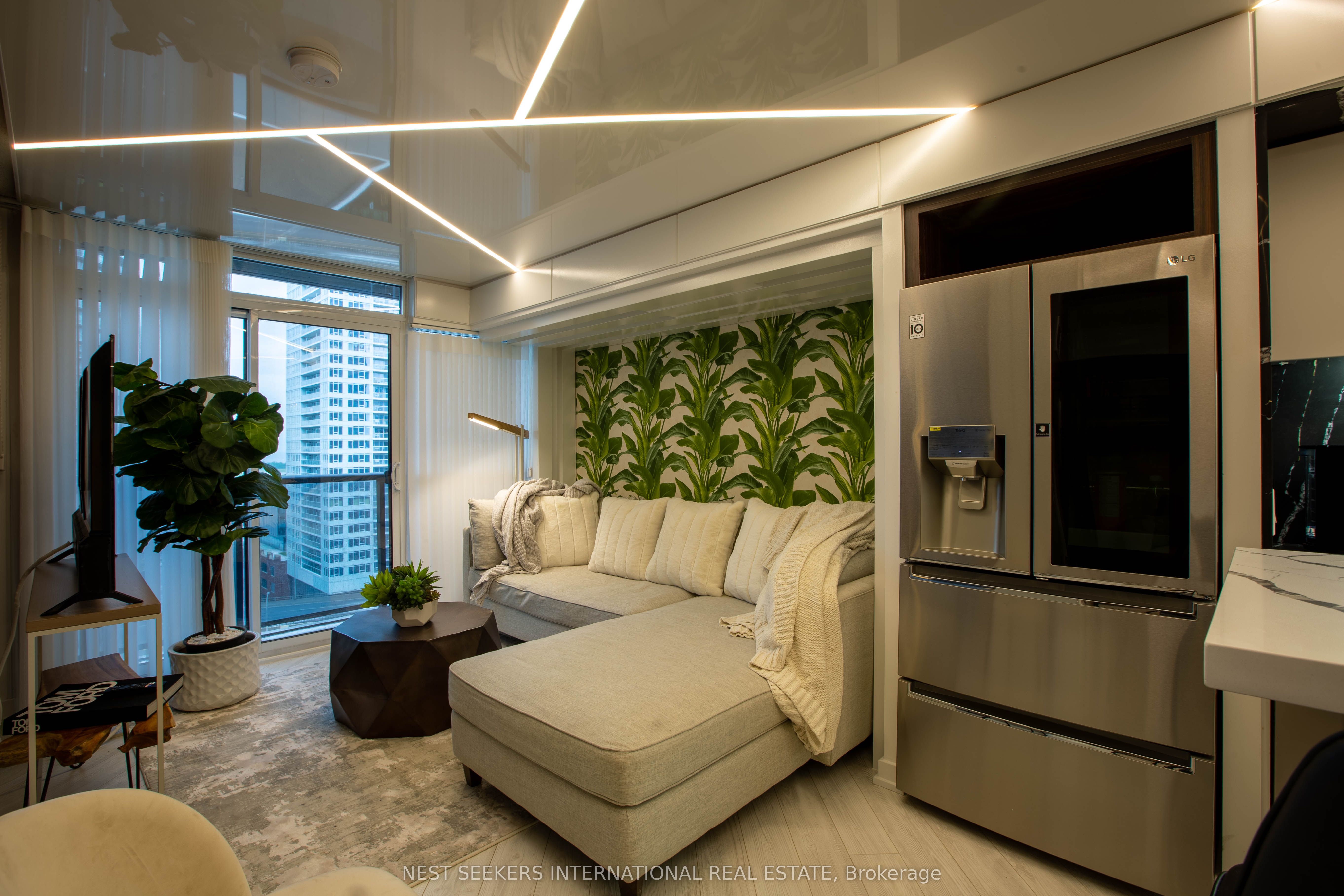 Additional image 3 of 1605-85 Queens Wharf Road, Toronto, ON, M5V 0J9