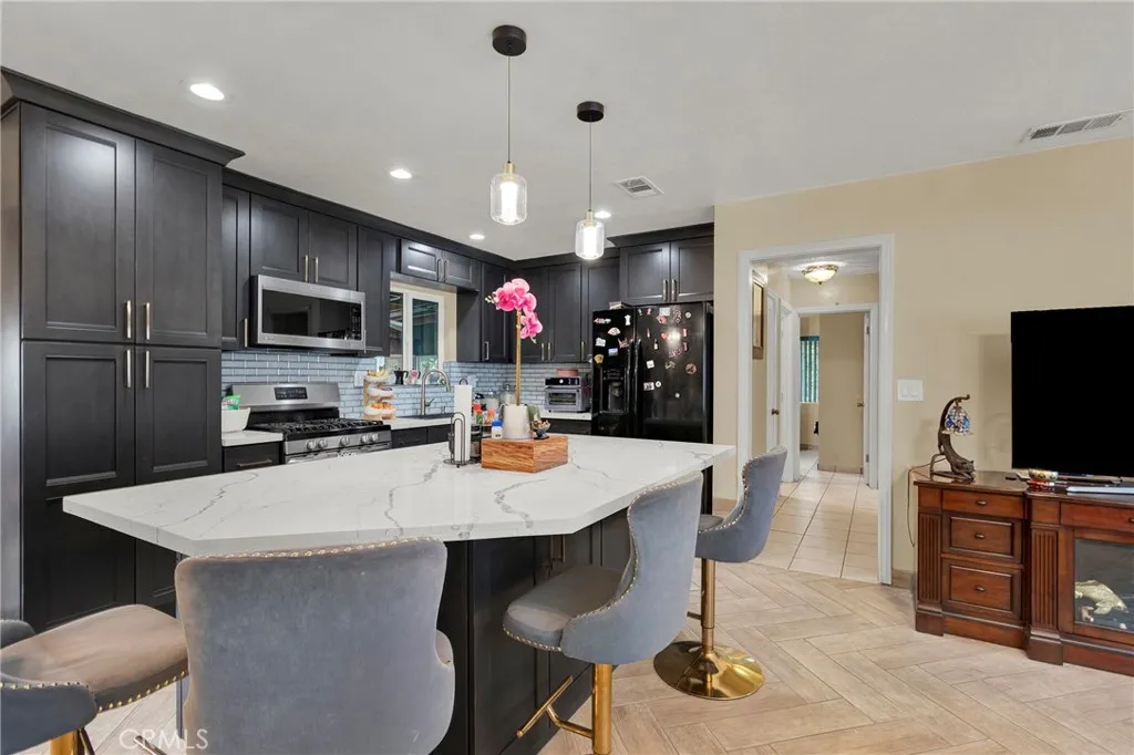 Additional image 41 of 3765 Verde St, Riverside, CA 92504