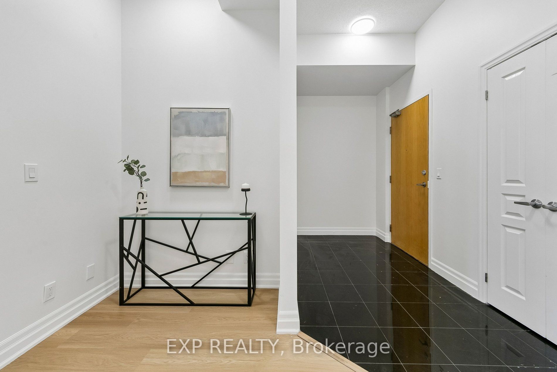 Additional image 5 of 3305-3939 Duke Of York Boulevard, Mississauga, ON, L5B 4N2
