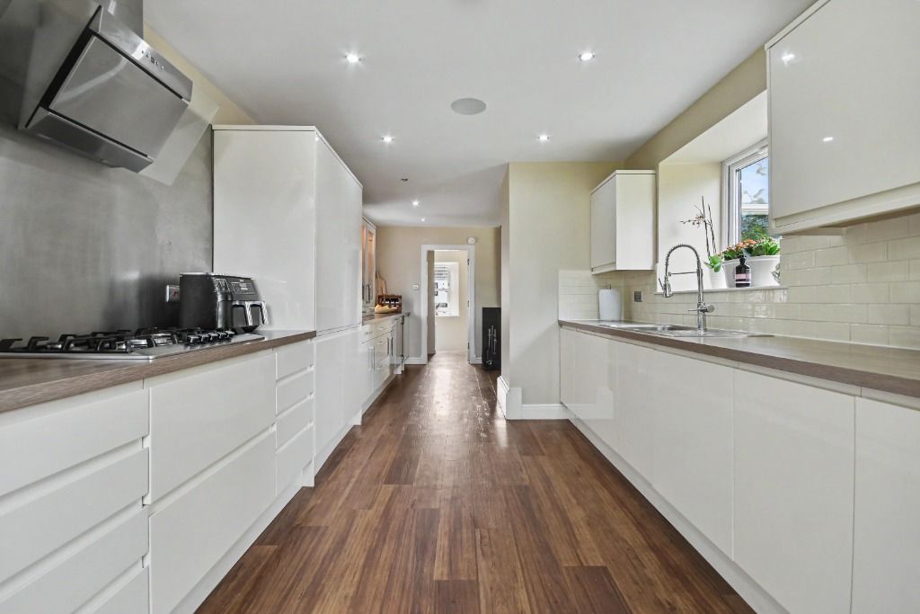 Additional image 14 of 6 bed detached house for saleFinnart Street, Inverclyde, Greenock PA16