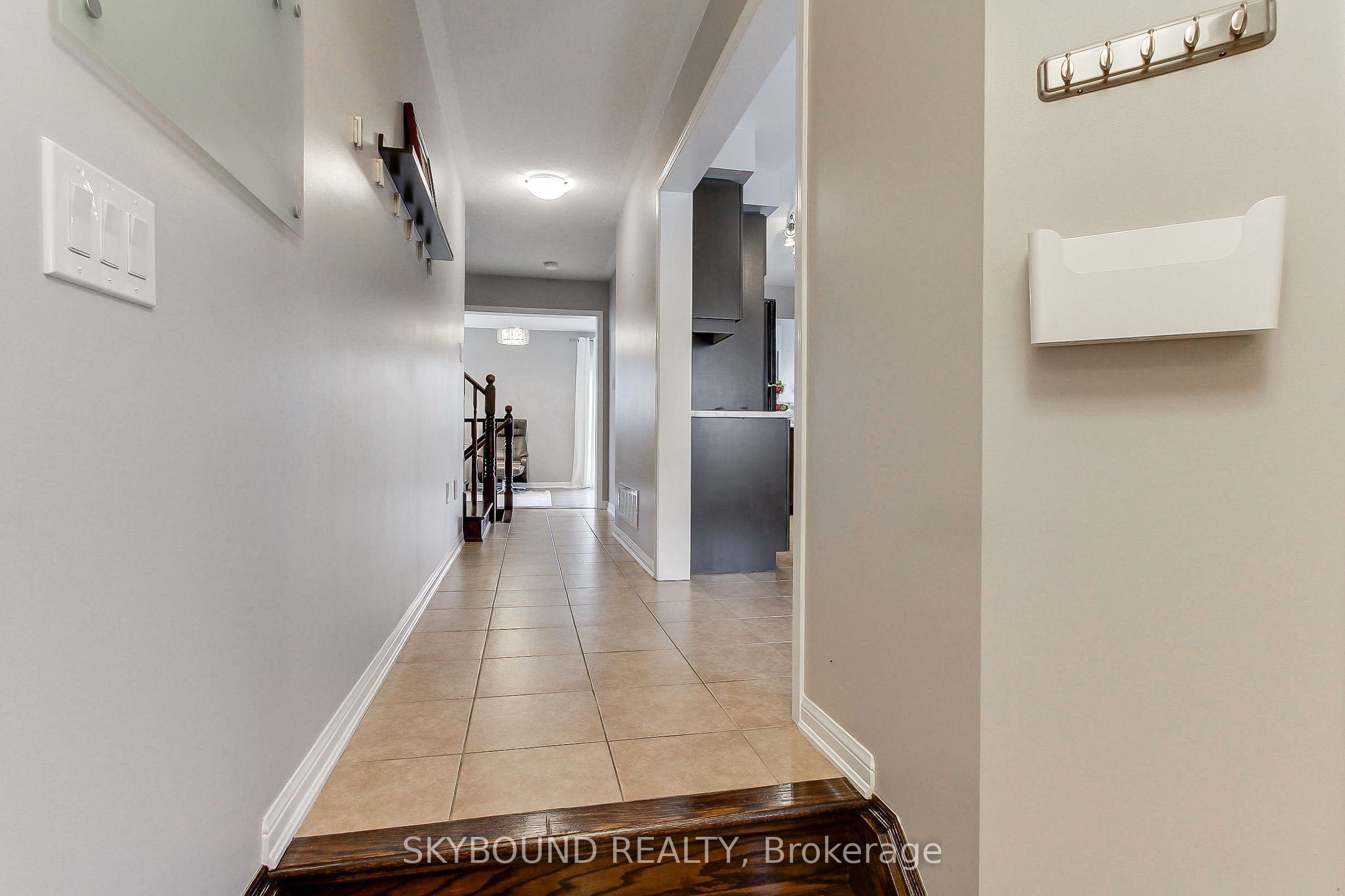 358 Cavanagh Lane, Milton, ON, L9T 8J9 photo 5