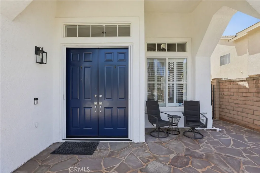 820 Mountain Shadows Dr, Corona, CA 92881