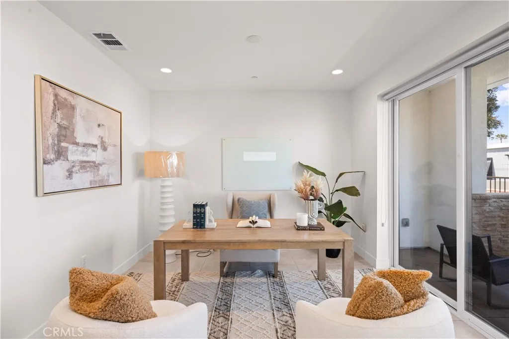 Additional image 40 of 645 W 17th St, Costa Mesa, CA 92627