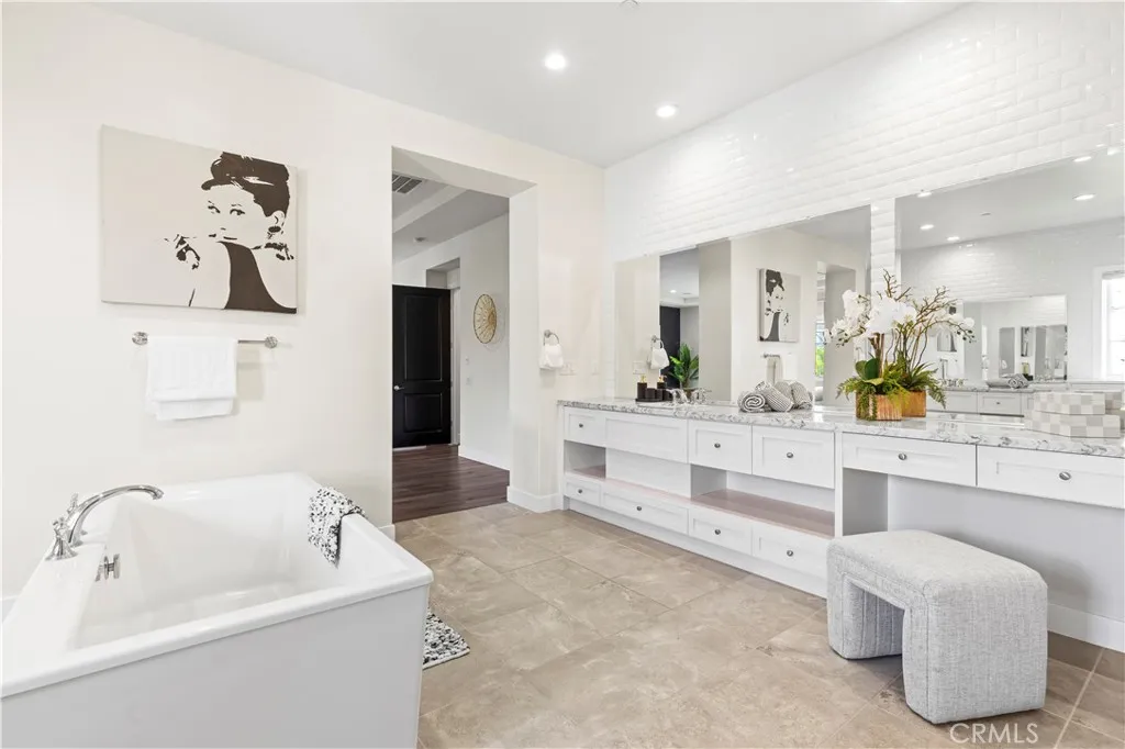 Additional image 38 of 57 Pulsar, Irvine, CA 92618