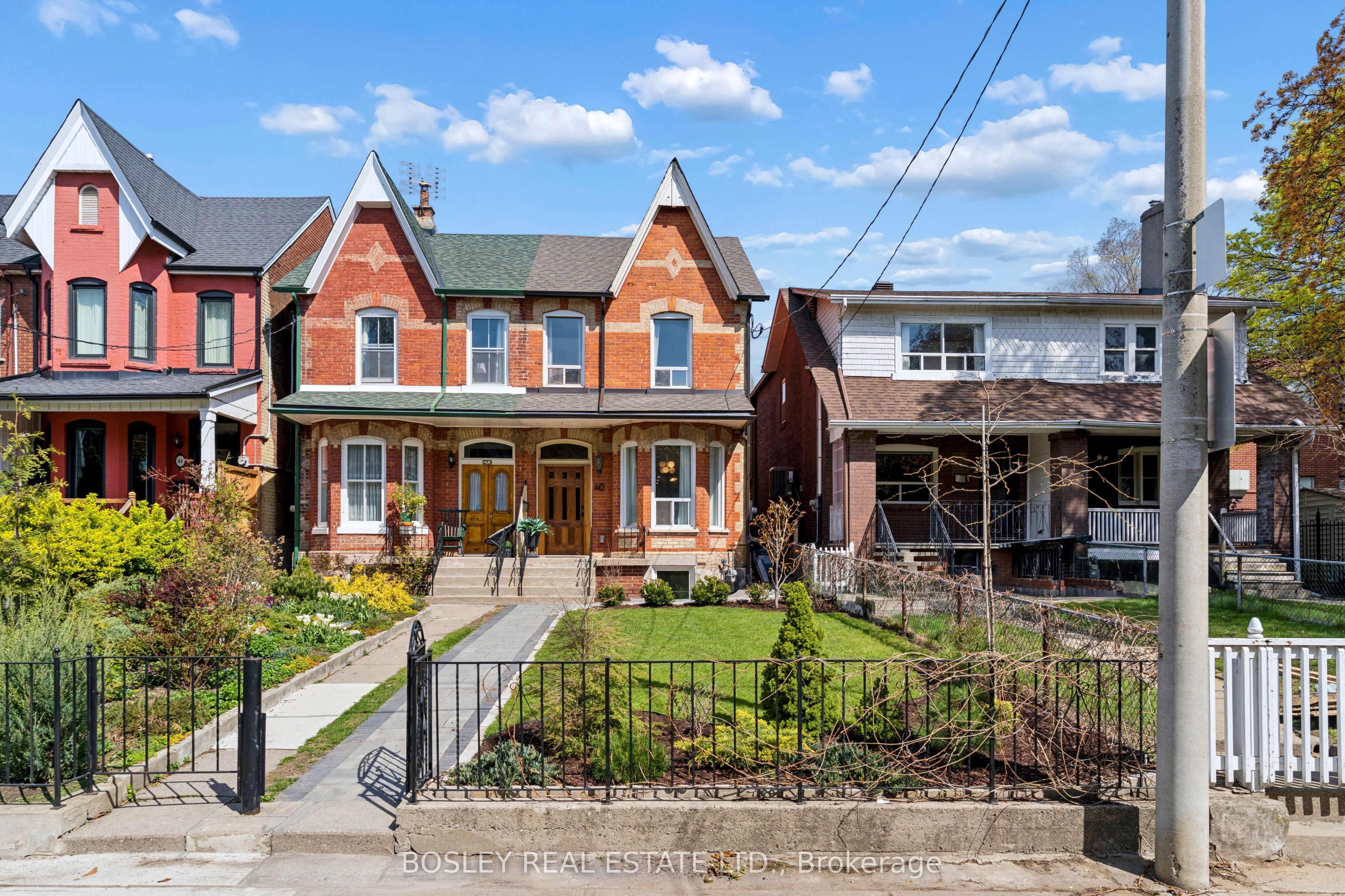 40 Halton Street, Toronto, ON, M6J 1R3