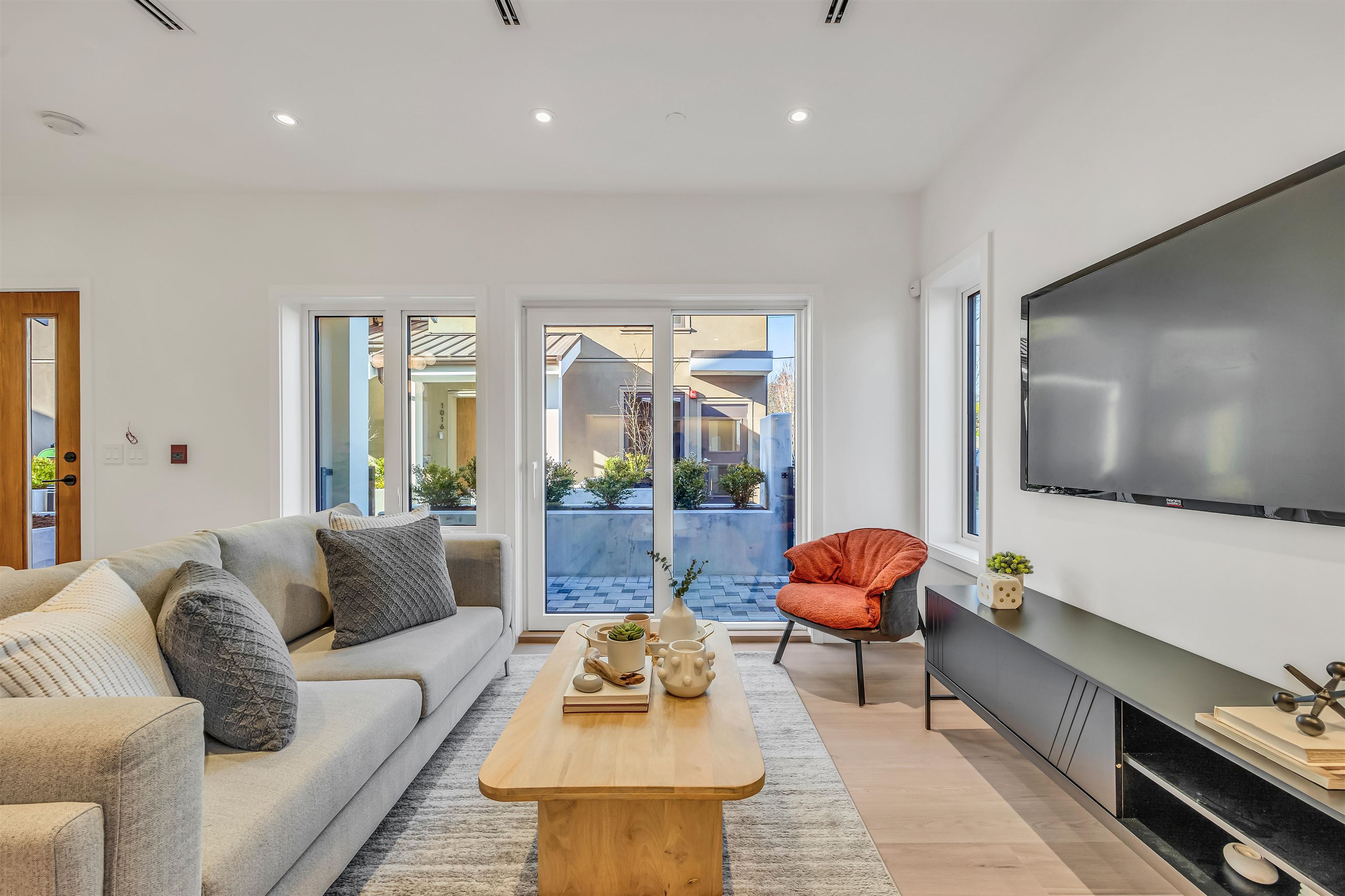Additional image 3 of 1010 52nd Avenue W, Vancouver, BC, V6P 1H5