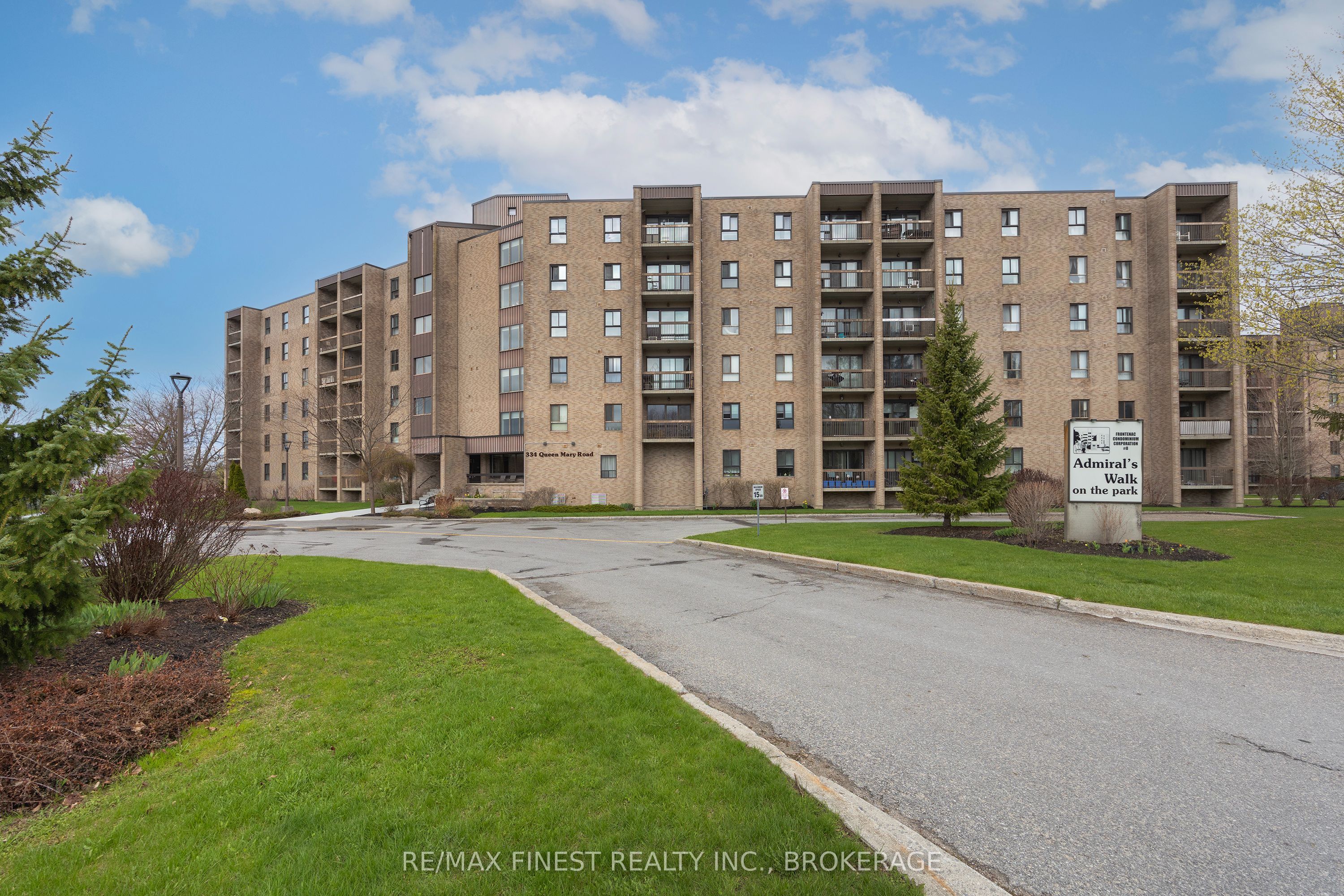 407-334 Queen Mary Road, Kingston, ON, K7M 7E7