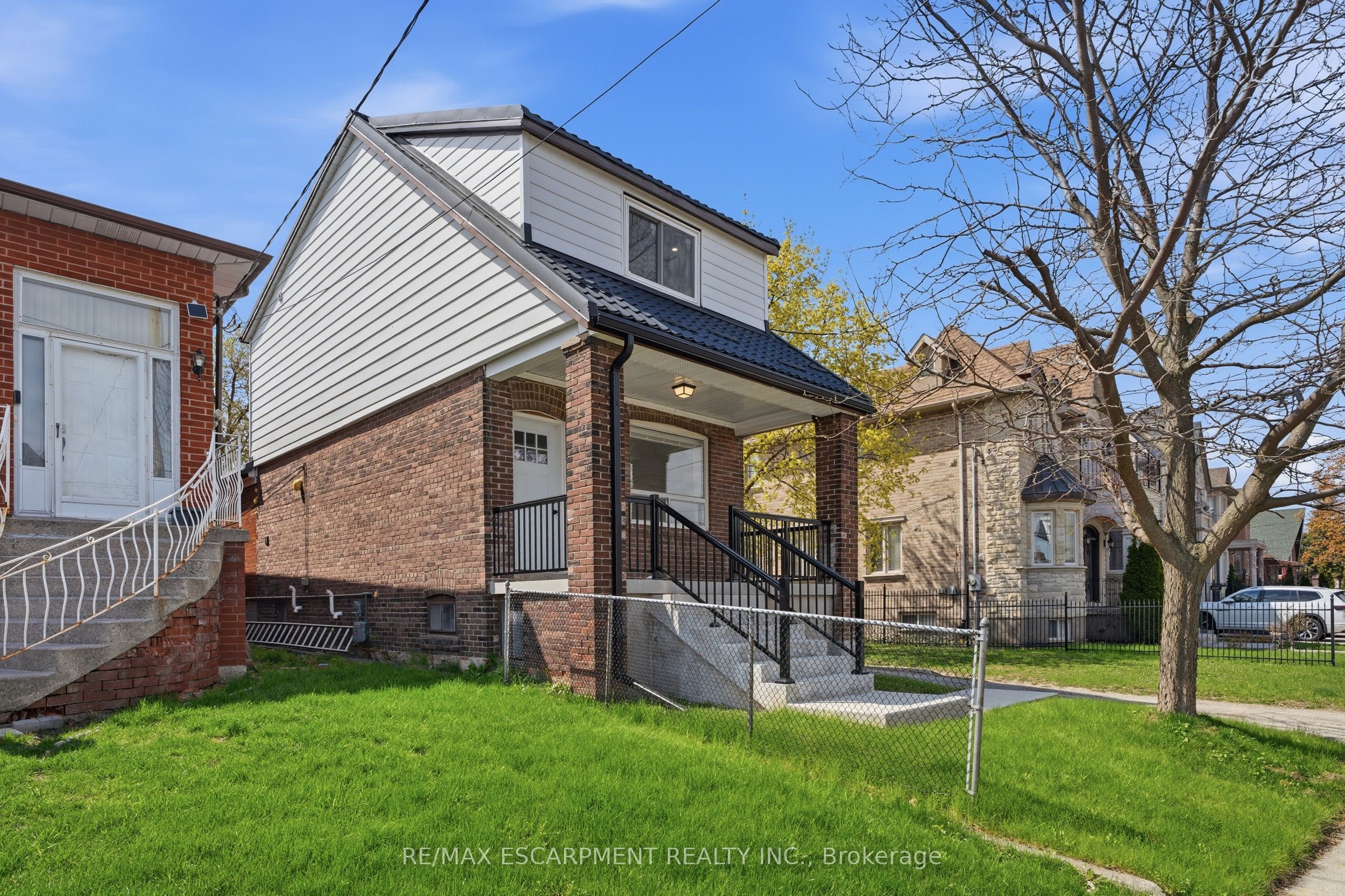Additional image 2 of 1049 Glencairn Avenue, Toronto, ON, M6B 2B1