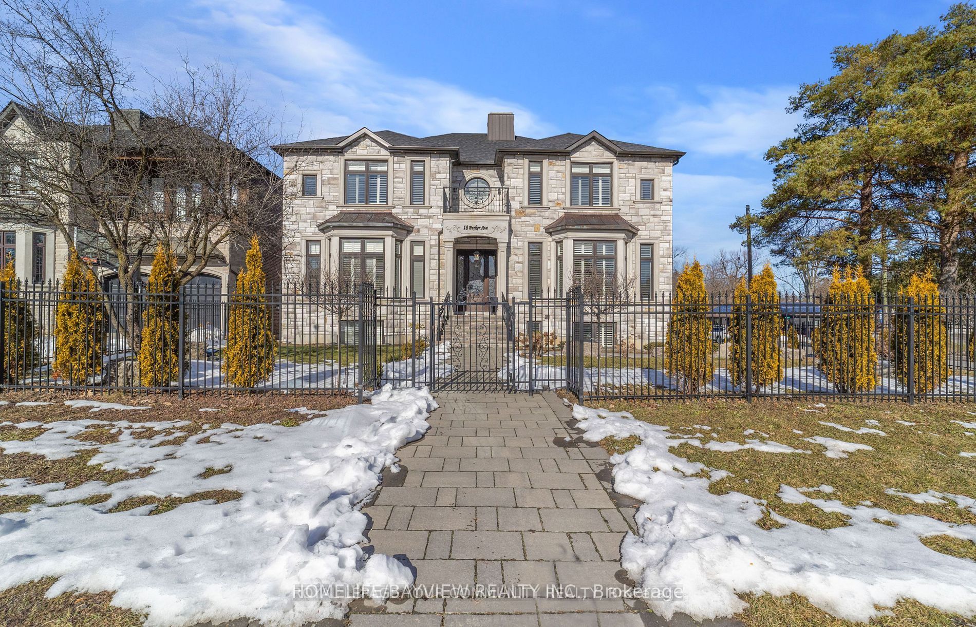 18 Parker Avenue, Richmond Hill, ON, L4E 2W5