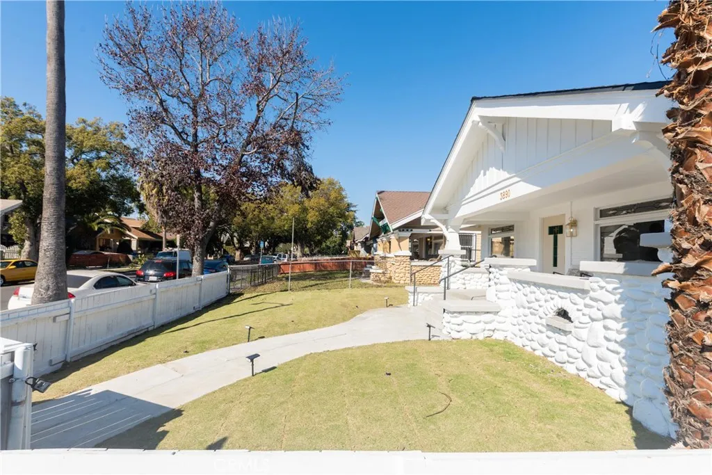 Additional image 6 of 3890 S Harvard Boulevard, Los Angeles, CA 90062