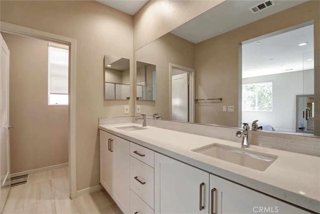 Additional image 47 of 176 Novel, Irvine, CA 92618