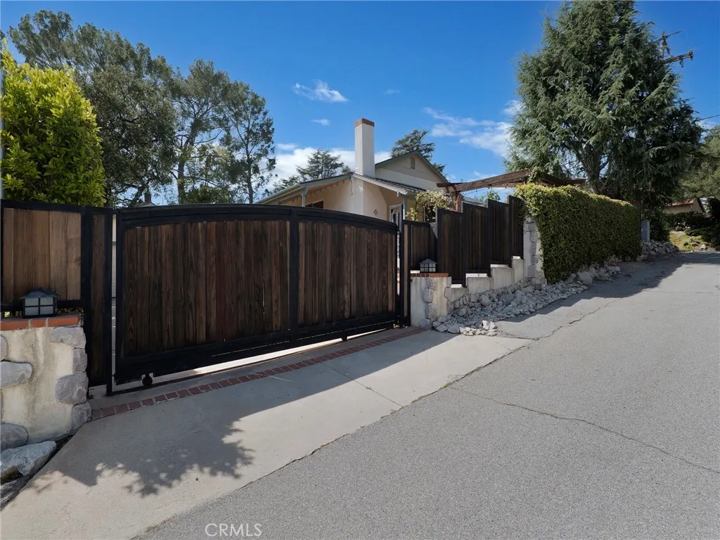 Additional image 3 of 2254 Cross St, La Canada Flintridge, CA 91011