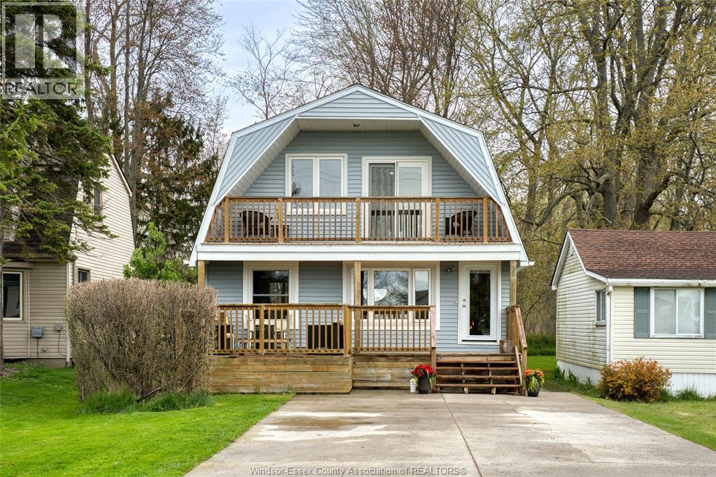 374 Lakewood Drive, Amherstburg, ON, N9V2Y8