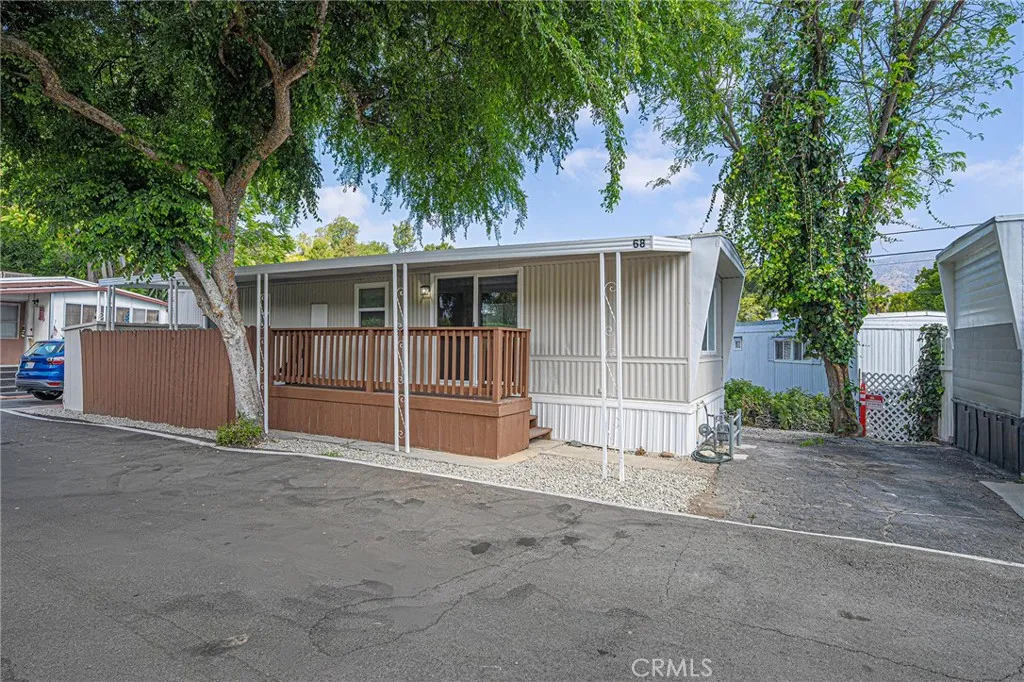 Additional image 3 of 10711 Sherman Grove Ave Unit 68, Sunland, CA 91040
