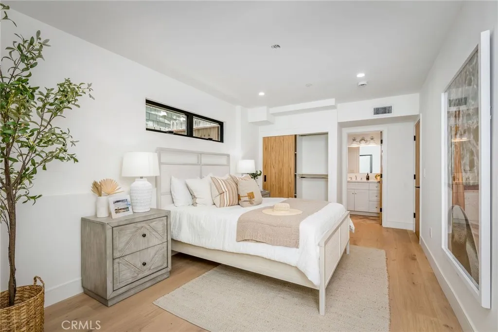 Additional image 43 of 89 Bayview Dr, Manhattan Beach, CA 90266